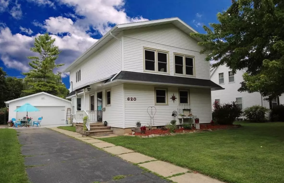 Neenah, WI 54956,620 HANSEN STREET