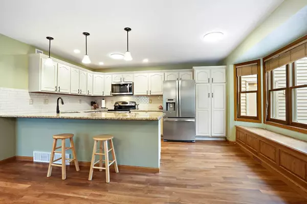 New London, WI 54961,1412 PARKVIEW DRIVE