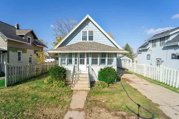 505 E BEACON STREET, New London, WI 54961