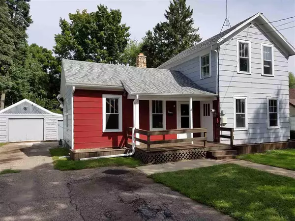 Shawano, WI 54166,227 E CENTER STREET