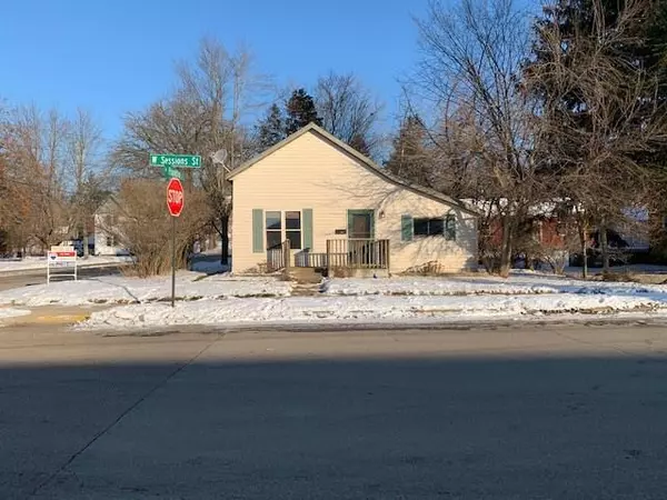 Waupaca, WI 54981,218 W SESSIONS STREET