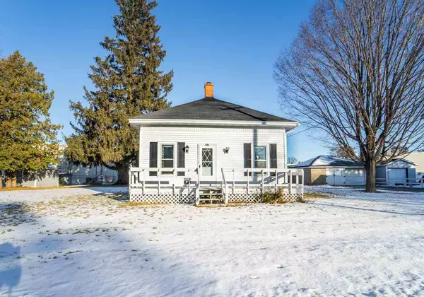 308 UNION STREET, Manawa, WI 54949