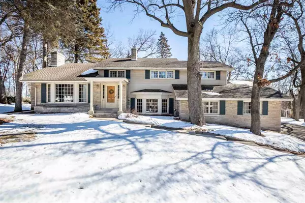 2631 OAKWOOD AVENUE, Green Bay, WI 54301