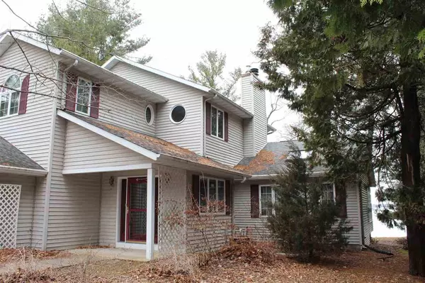 Weyauwega, WI 54983,E6010 SOUTH SHORE DRIVE