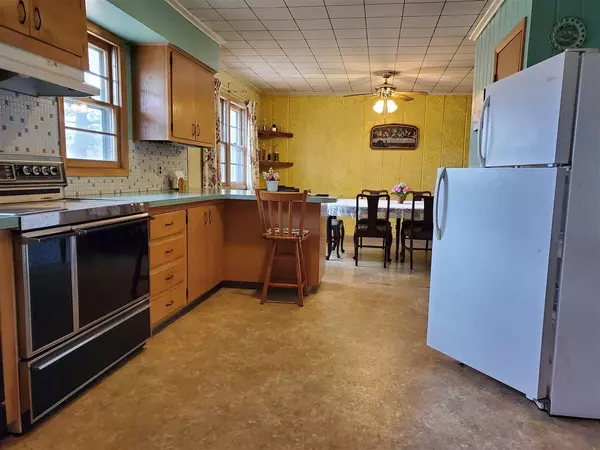 New London, WI 54961,115 E MINERVA STREET