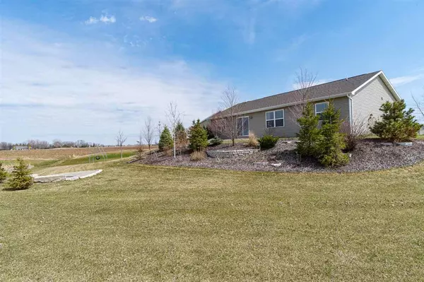 Combined Locks, WI 54113,633 CAREFREE COURT