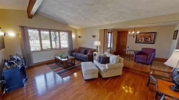 Waupaca, WI 54981,E2307 BARNHART DRIVE