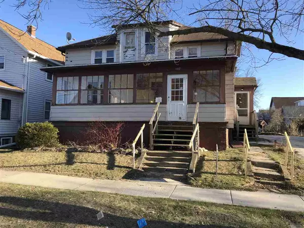 1017 18TH STREET, Two Rivers, WI 54241