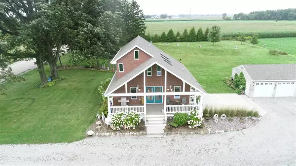 W176 CREST DRIVE, Pulaski, WI 54162