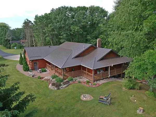 Embarrass, WI 54933,810 E RIVERVIEW LANE
