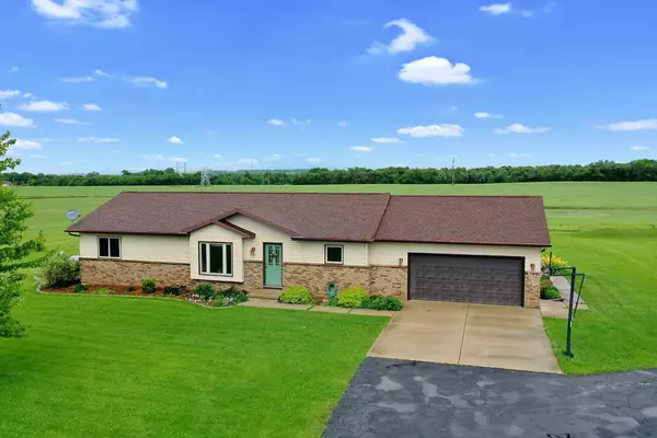 6909 ELMRO ROAD, Greenleaf, WI 54126