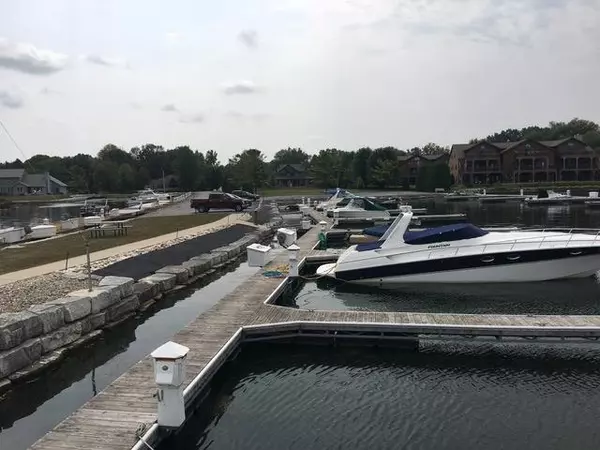 Sturgeon Bay, WI 54235,E WALNUT PLACE