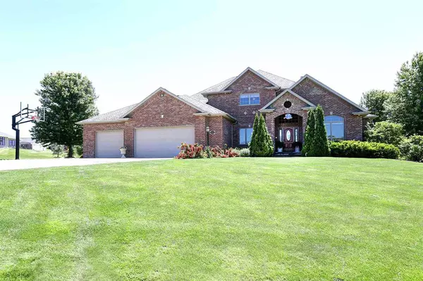 W4207 CHAMPAGNE COURT, Appleton, WI 54913