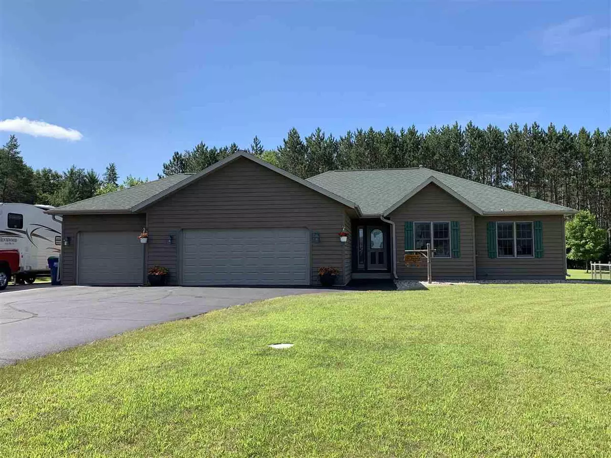 Shawano, WI 54166,W8923 PINECREST LANE