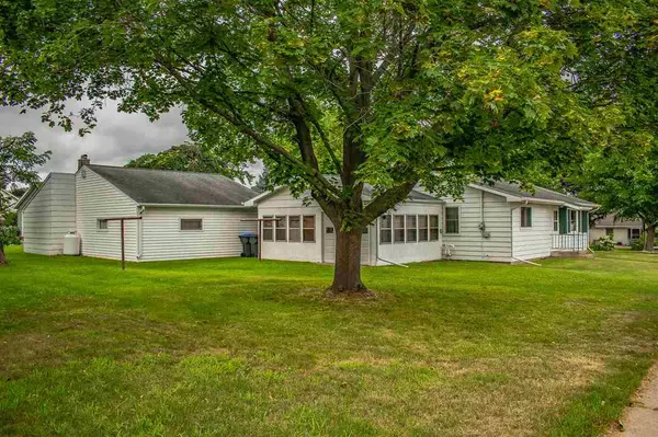 Weyauwega, WI 54983,301 S PINE STREET