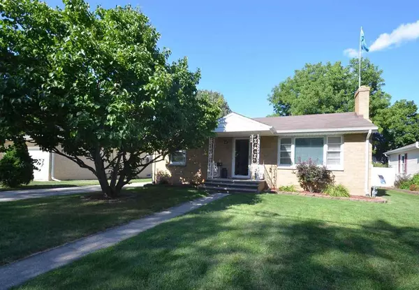 1056 HOLZER STREET, Green Bay, WI 54303