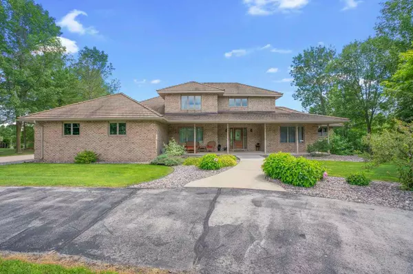 Krakow, WI 54137,W175 LAKE SANDIA DRIVE