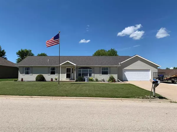 601 COUNTRY BREEZE LANE, Black Creek, WI 54106