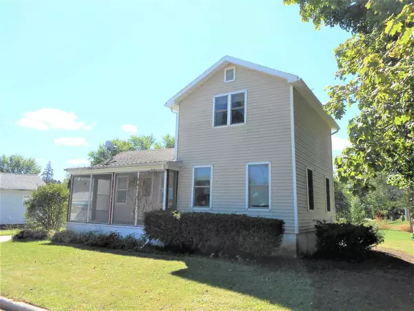 236 E HURON STREET, Omro, WI 54963