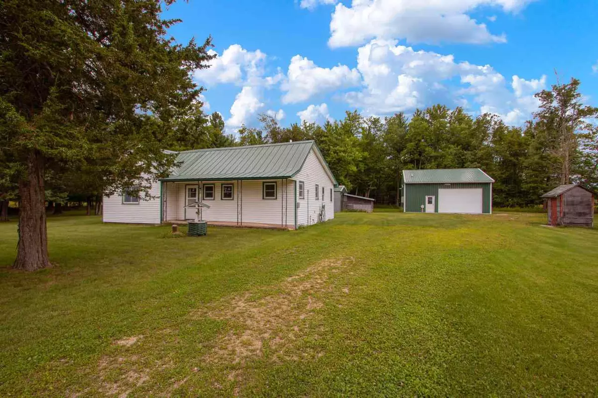Hancock, WI 54943,454 BADGER DRIVE