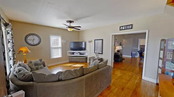 Iola, WI 54945,120 MILL STREET