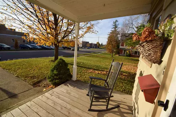 Sturgeon Bay, WI 54235,130 S 5TH AVENUE