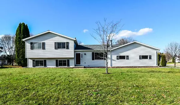 2557 JAKE DRIVE, New Franken, WI 54229