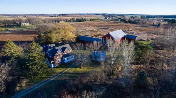 W4939 WOLF ROAD, Black Creek, WI 54106