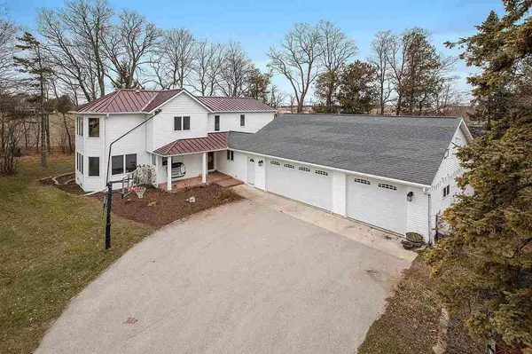 6168 E CENTER ROAD, Sturgeon Bay, WI 54235