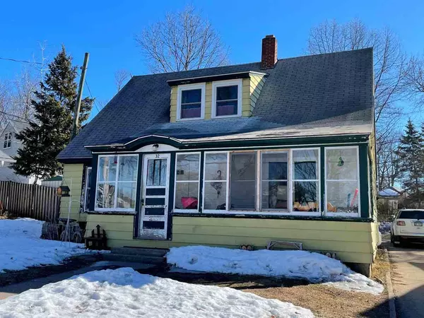 32 N 12TH STREET, Clintonville, WI 54929