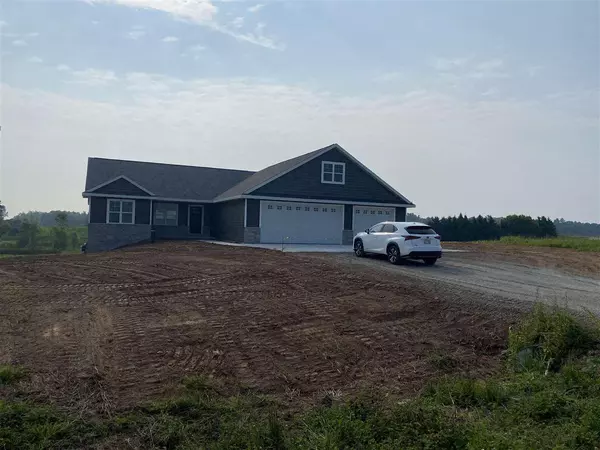 440 HIGH RIDGE TRAIL, Pulaski, WI 54162