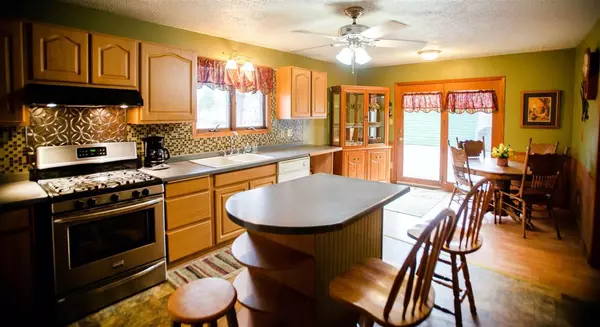 Weyauwega, WI 54983,E5917 EVANSWOOD ROAD