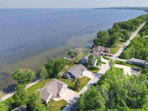 Luxemburg, WI 54217,N9587 BAY SHORE LANE