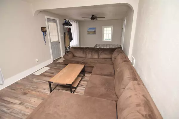 Clintonville, WI 54929,49 5TH STREET