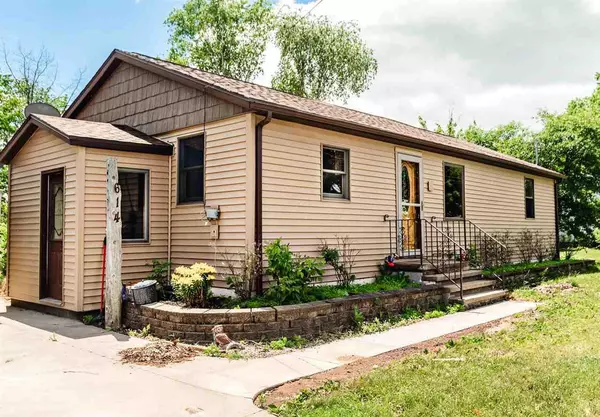 614 PEARL STREET, Seymour, WI 54165
