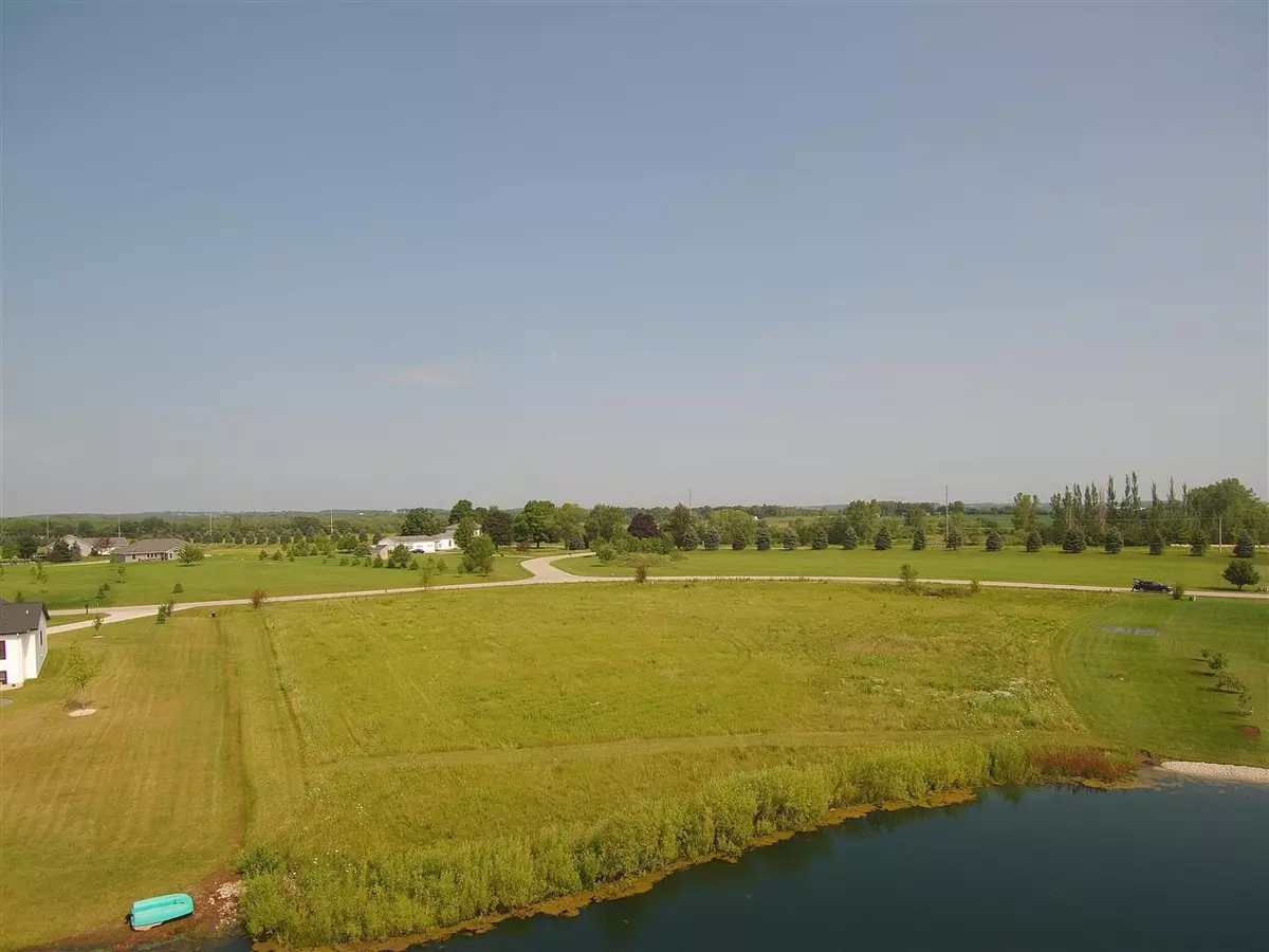 Omro, WI 54963,BLUEBIRD CROSSING