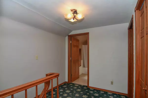 Clintonville, WI 54929,15 OLEN PARK ROAD