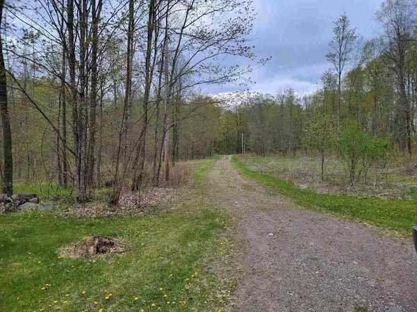 Fence, WI 54121,767 MOLLER ROAD