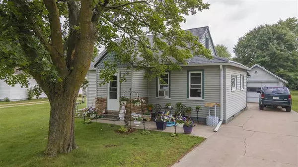 163 MAIZE STREET, Clintonville, WI 54929