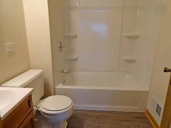 Clintonville, WI 54929,70 HEMLOCK STREET