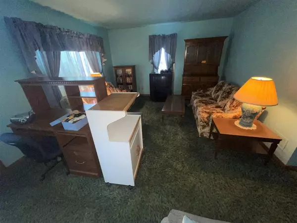 Clintonville, WI 54929,161 GARFIELD AVENUE