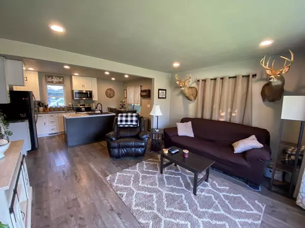 Clintonville, WI 54929,154 10TH STREET