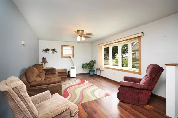 Seymour, WI 54165,638 LINCOLN STREET