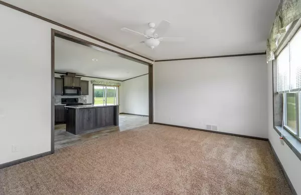 Iola, WI 54945,E2902 WASRUD ROAD