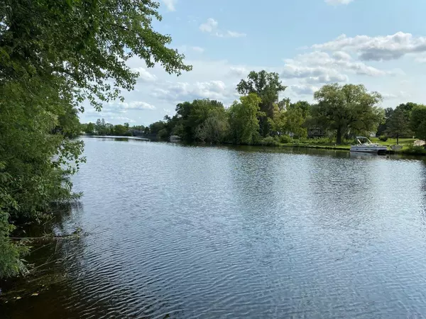 Clintonville, WI 54929,97 W 13TH STREET