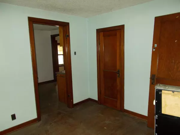 Clintonville, WI 54929,113 ELM STREET