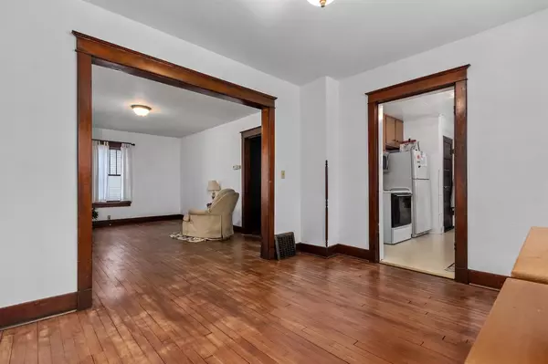 Clintonville, WI 54929,207 N MAIN STREET