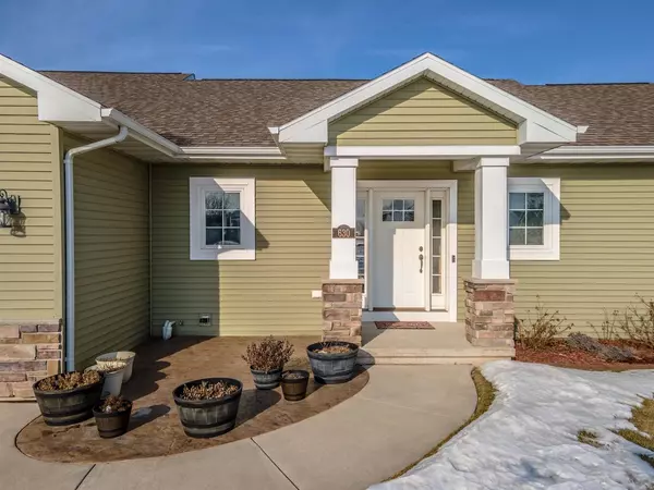 Combined Locks, WI 54113,630 CAREFREE COURT