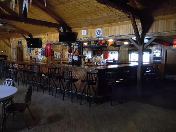 Iola, WI 54945,N10103 STATE ROAD 49