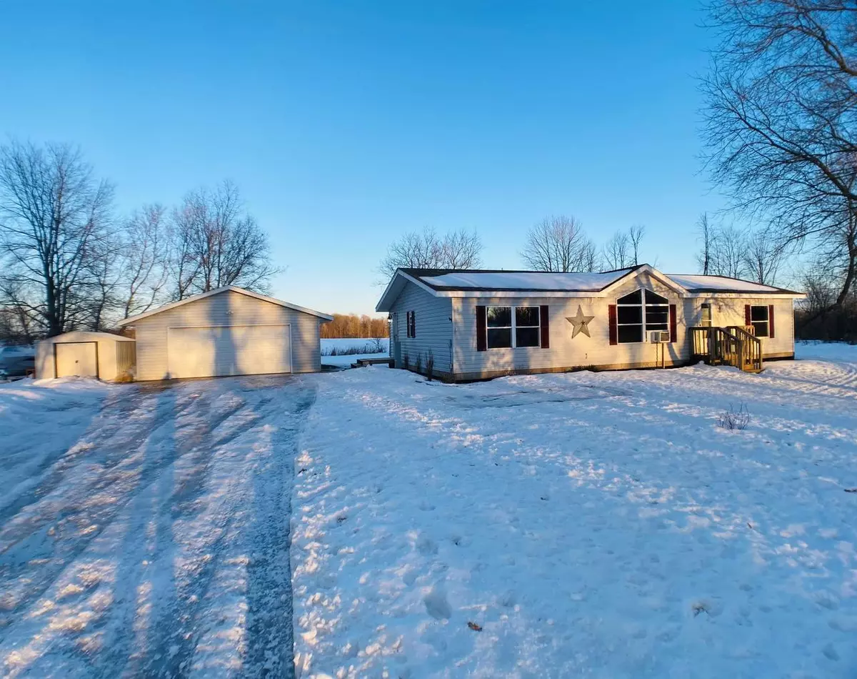 Gresham, WI 54128,N7988 HUNTINGTON ROAD